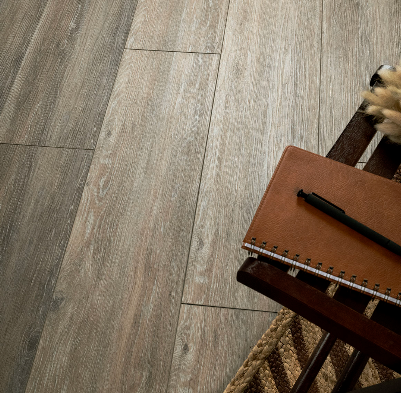 Dulles Tails Luxury Vinyl Planks