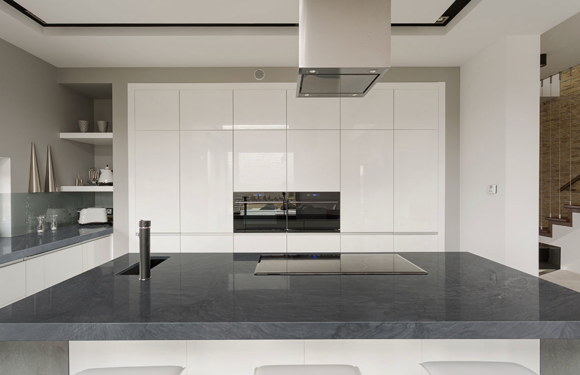 Platinum Black Quartzite